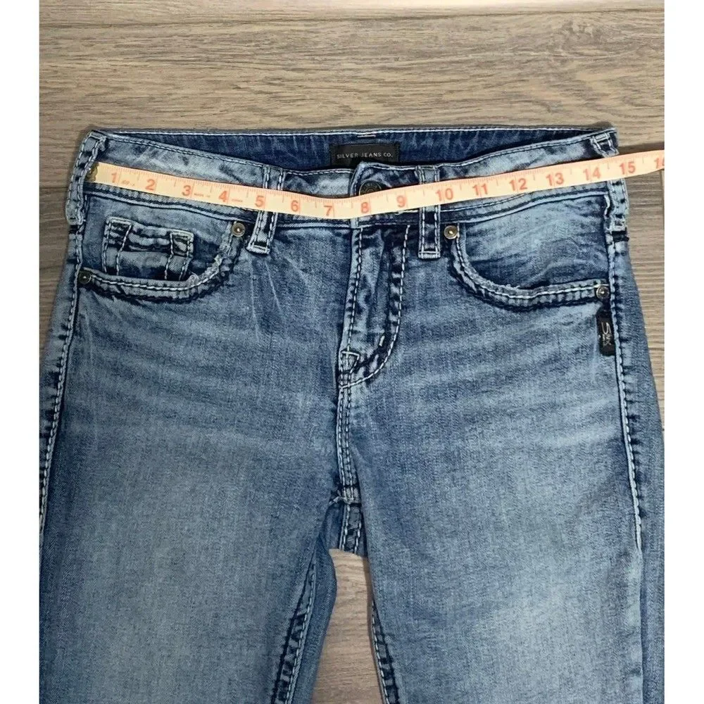 Silver Suki Women's Size 27/33 Light Wash Casual Denim Bootcut Jeans